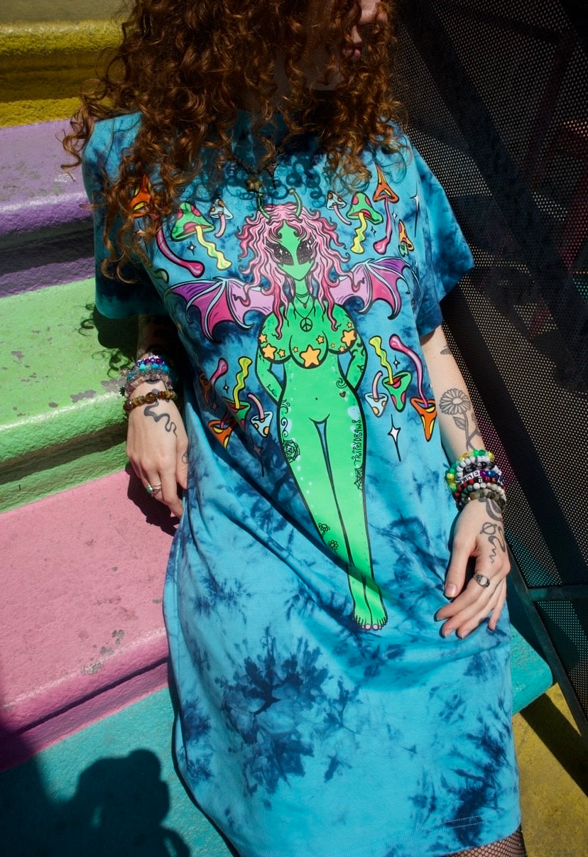 NEW BLUE ALIEN T-SHIRT DRESS