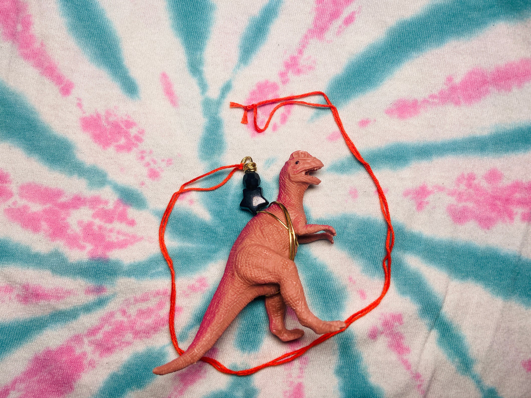 DINO WITH STAR CHARM NECKLACE