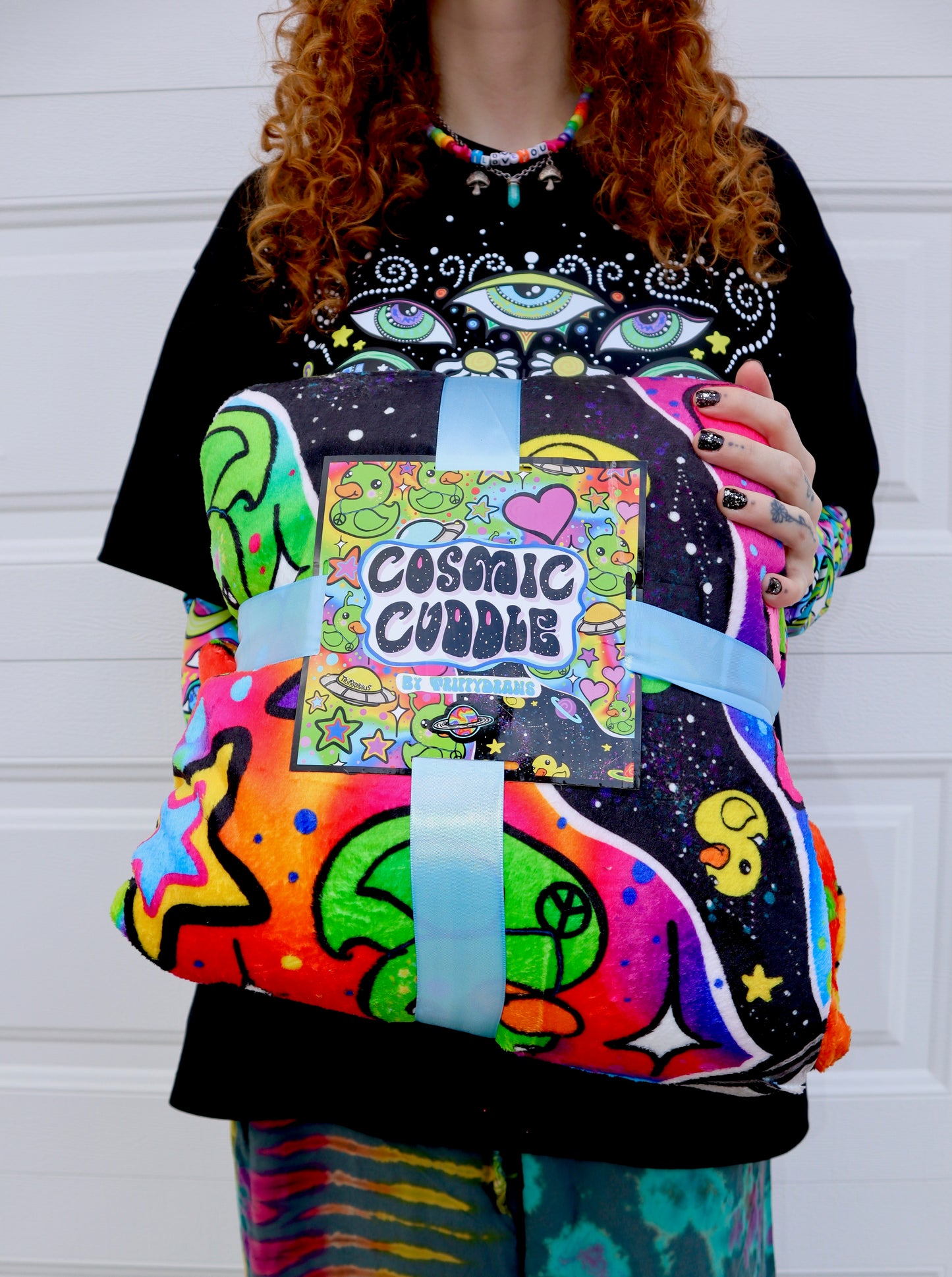 DUCK ALIEN COSMIC CUDDLE