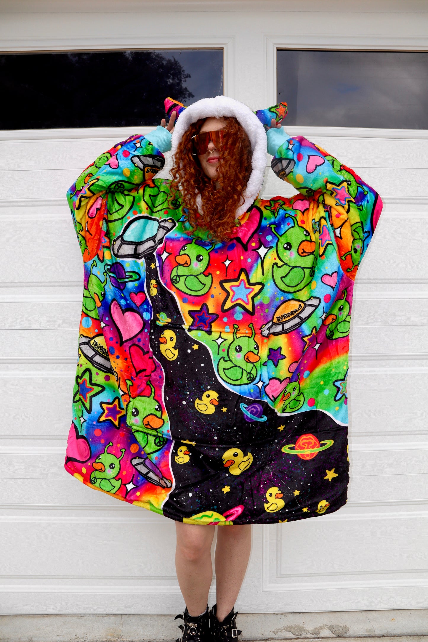 DUCK ALIEN COSMIC CUDDLE