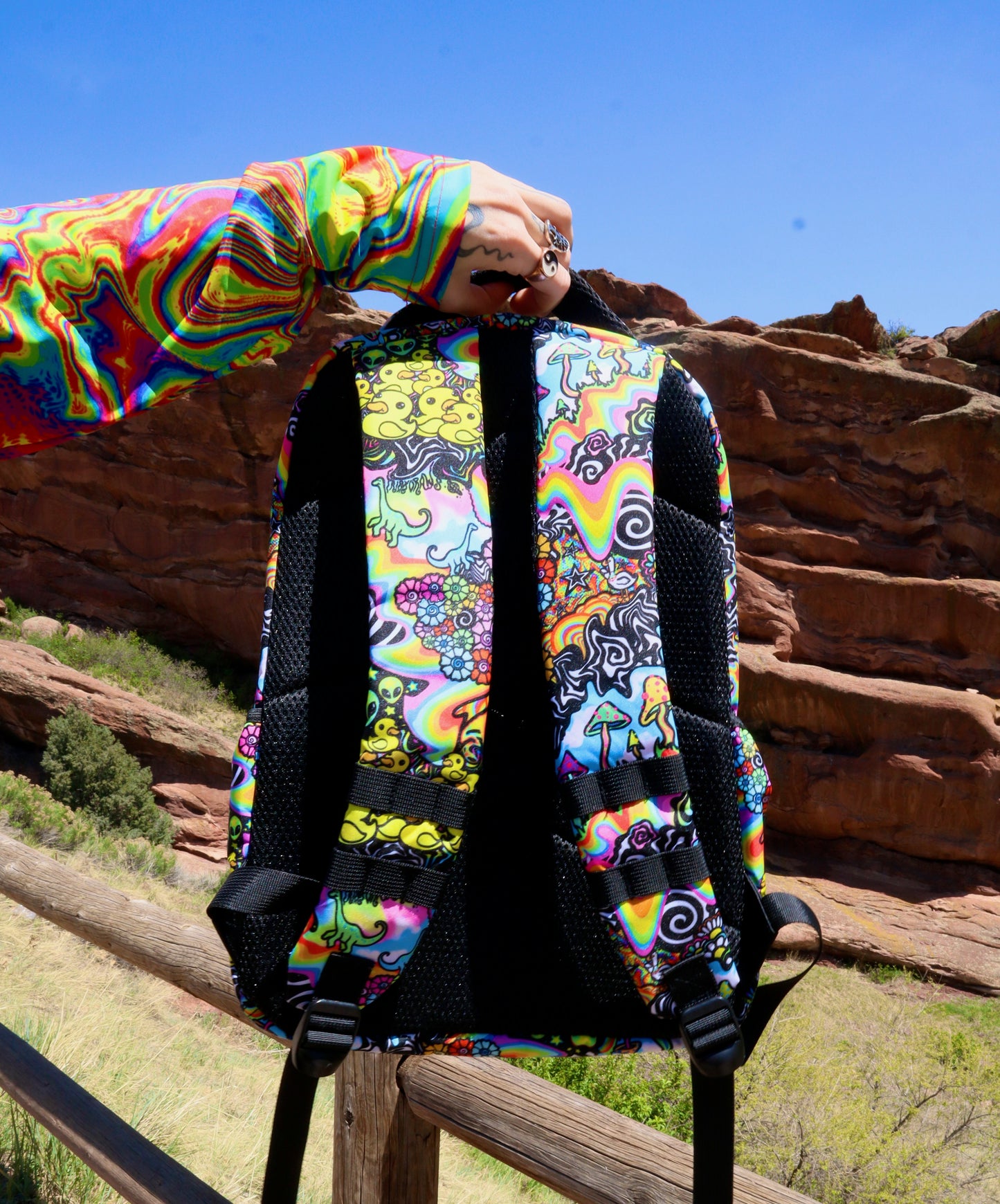 SECRET ITEM !!!!!!!!! WATERPROOF ALIEN DUCKY BACKPACK